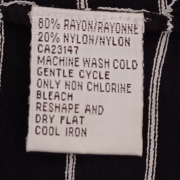 Rayon 3/4 sleeve light top. Talbots. - Picture 4 of 4